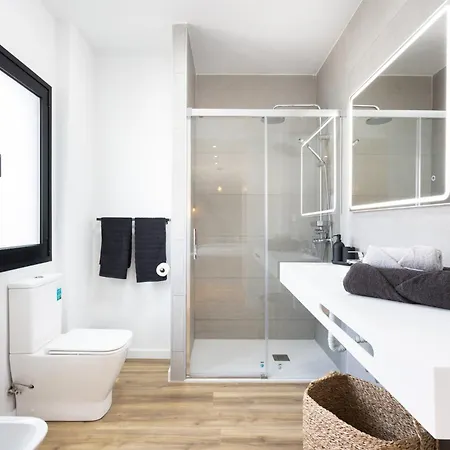 فيلة De 4 Dormitorios, Moderna Y Nueva, Con Aire Acondicionado, Cerca Del Mar Y Playa - Casa Maravilla *