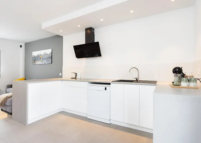 Villa De 4 Dormitorios, Moderna Y Nueva, Con Aire Acondicionado, Cerca Del Mar Y Playa - Casa Maravilla Los Silos