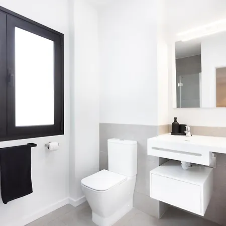 فيلة De 4 Dormitorios, Moderna Y Nueva, Con Aire Acondicionado, Cerca Del Mar Y Playa - Casa Maravilla *