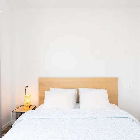 De 4 Dormitorios, Moderna Y Nueva, Con Aire Acondicionado, Cerca Del Mar Y Playa - Casa Maravilla Villa *