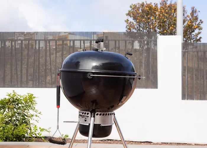 De 4 Dormitorios, Moderna Y Nueva, Con Aire Acondicionado, Cerca Del Mar Y Playa - Casa Maravilla *